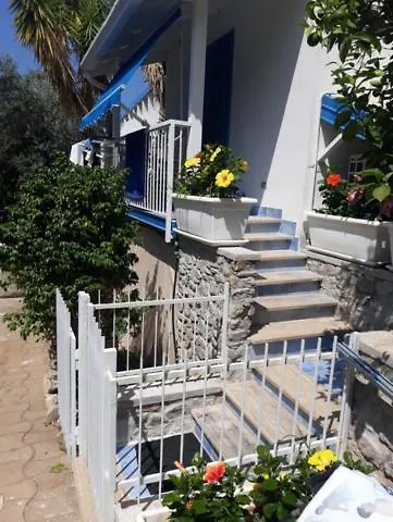 Oda ve Kahvaltı Betta