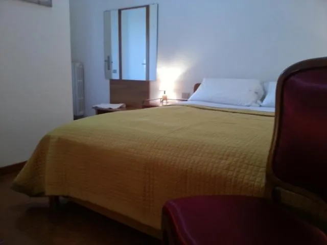 Oda ve Kahvaltı Betta 4*