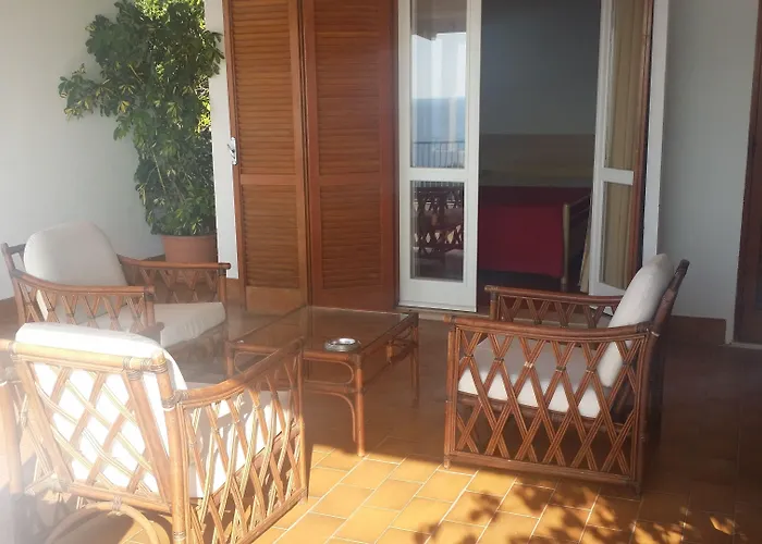 Betta Oda ve Kahvaltı 4*