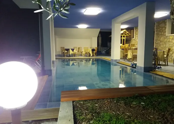 Betta Oda ve Kahvaltı 4*