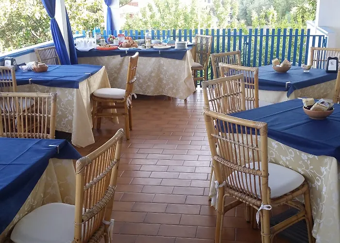 Oda ve Kahvaltı Betta 4*